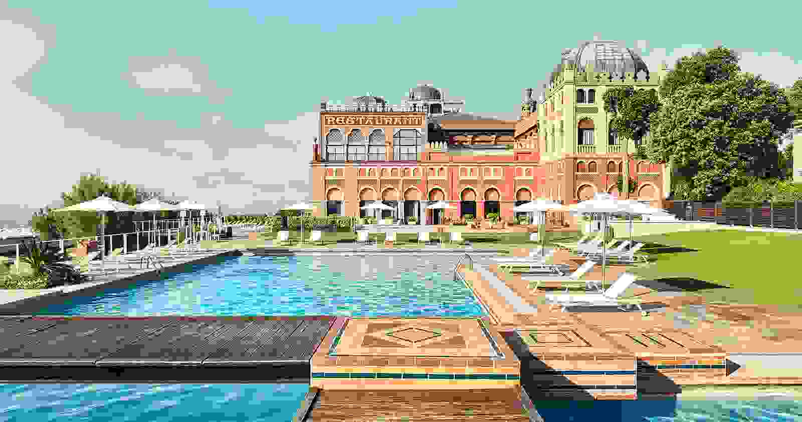 The outdoor pool of Hotel Excelsior Venice Lido, luxury hotel in Venice, Italy