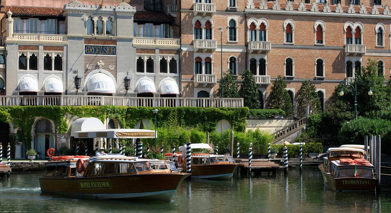 Esterni dell'Hotel Excelsior Venice Lido Resort, hotel 5 stelle a Venezia Lido