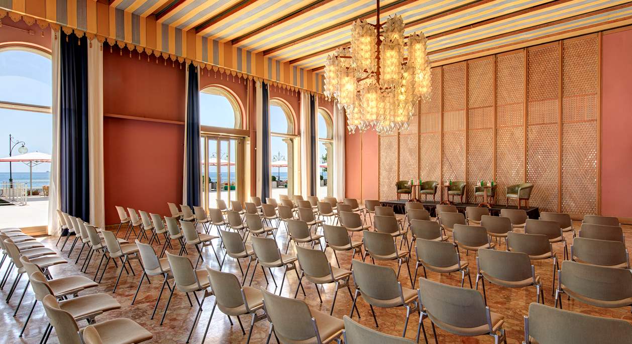 Sala eventi e meeting al ristorante tropicana | Hotel Excelsior Venice Lido Resort