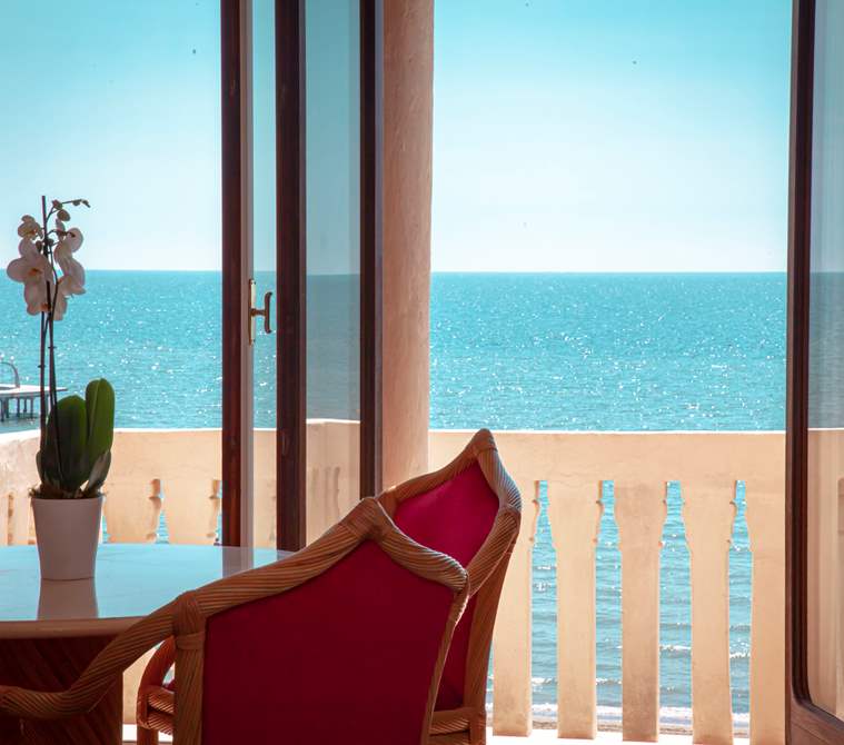 La vista del mare da una suite dell'Hotel Excelsior Venice Lido Resort, 5 stelle a Venezia