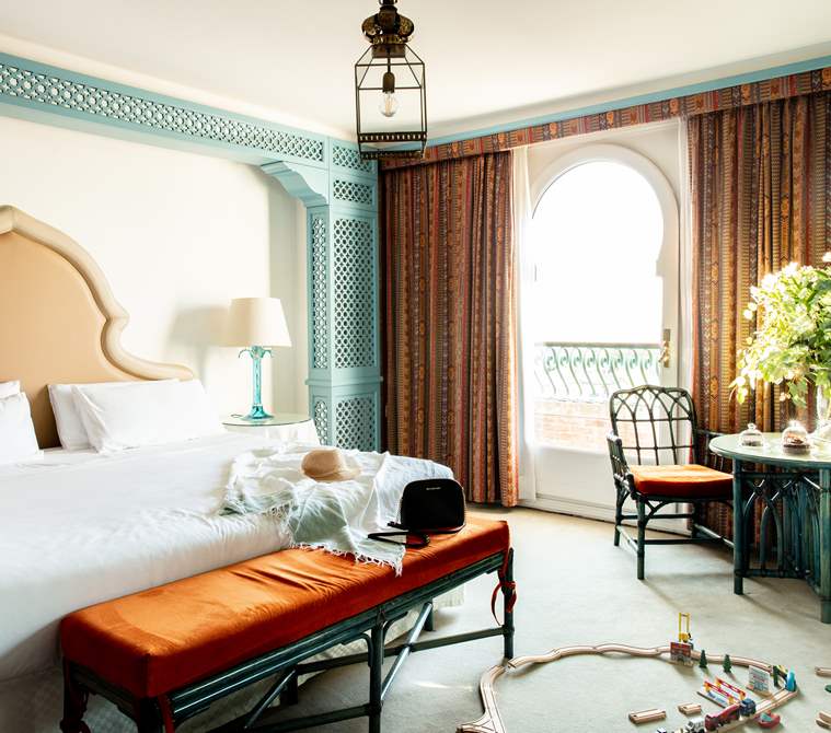 Interni di una stanza all'Hotel Excelsior Venice Lido Resort con vista mare | Hotel di lusso a Venezia