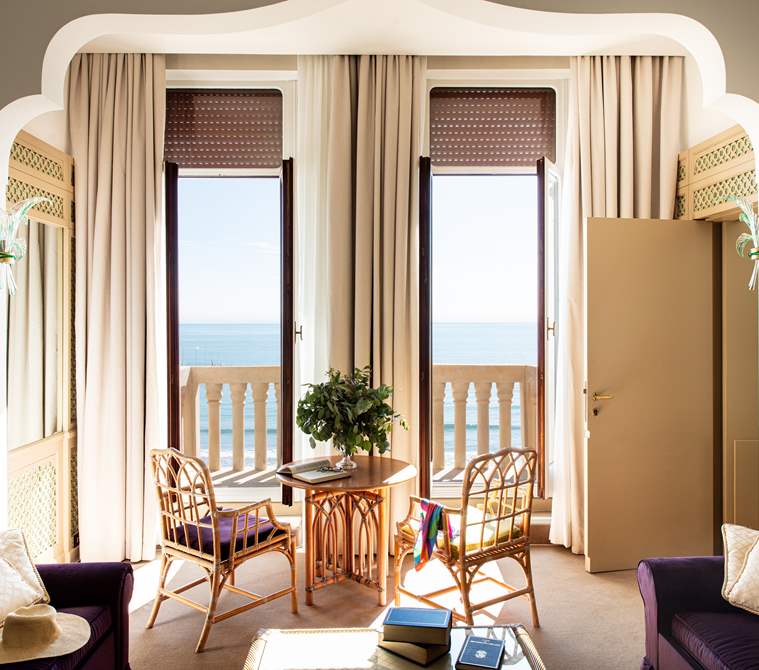 A suite of Hotel Excelsior Venice Lido Resort, sea view | Luxury suites in Venice